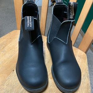Blundstone 510 Boots - practically new!